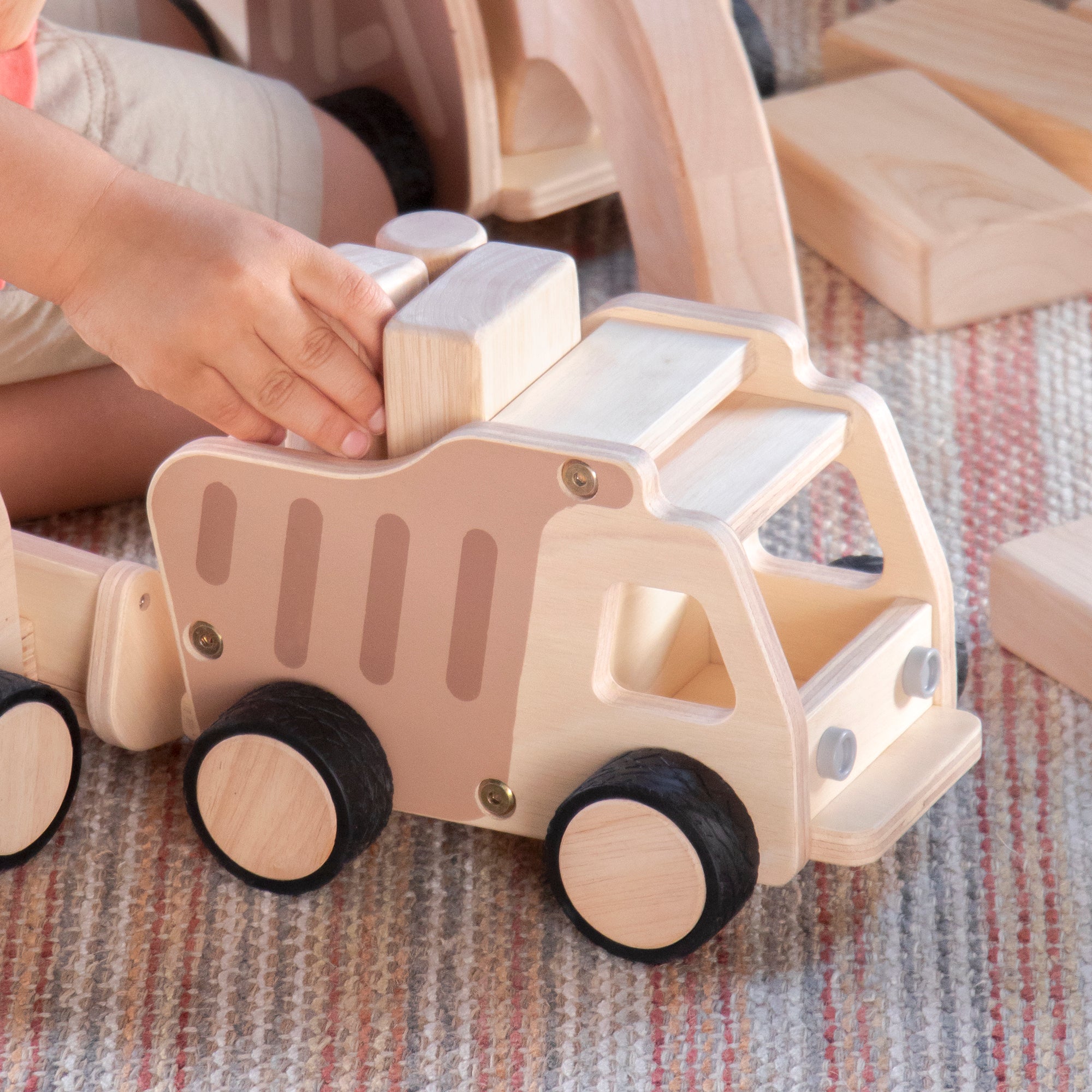 Plywood Dump Truck